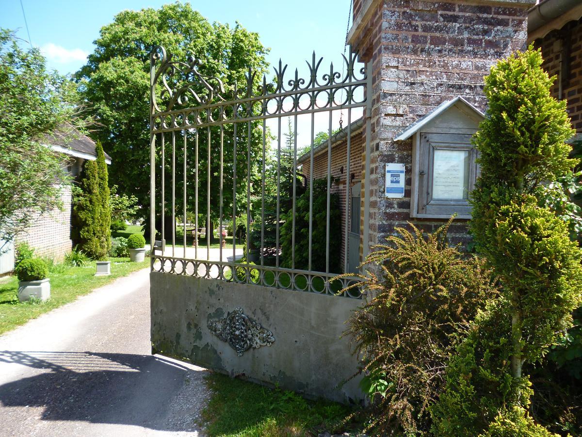 Domaine De La Creuse Bed & Breakfast Moussey  Exterior photo